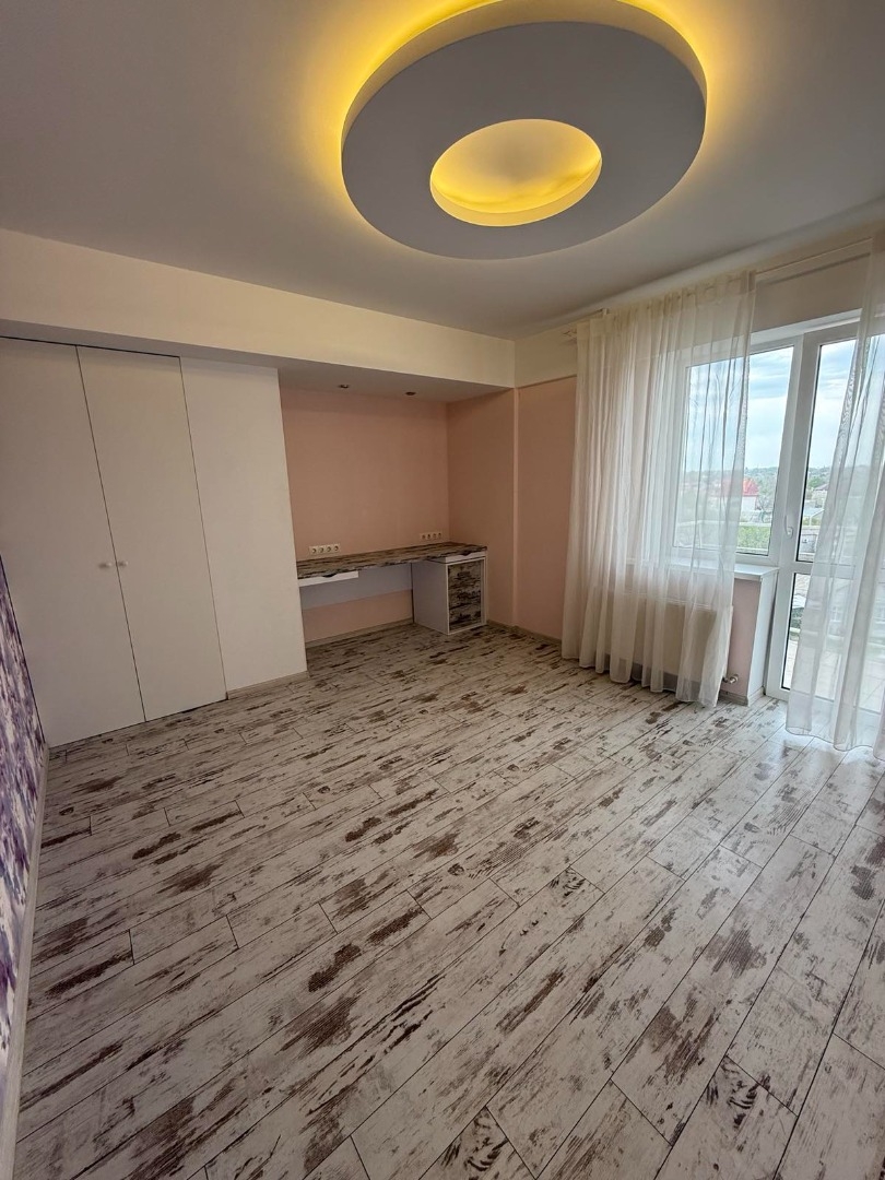 продажа трехкомнатной квартиры номер A-173807 в Малиновском районе, фото номер 15